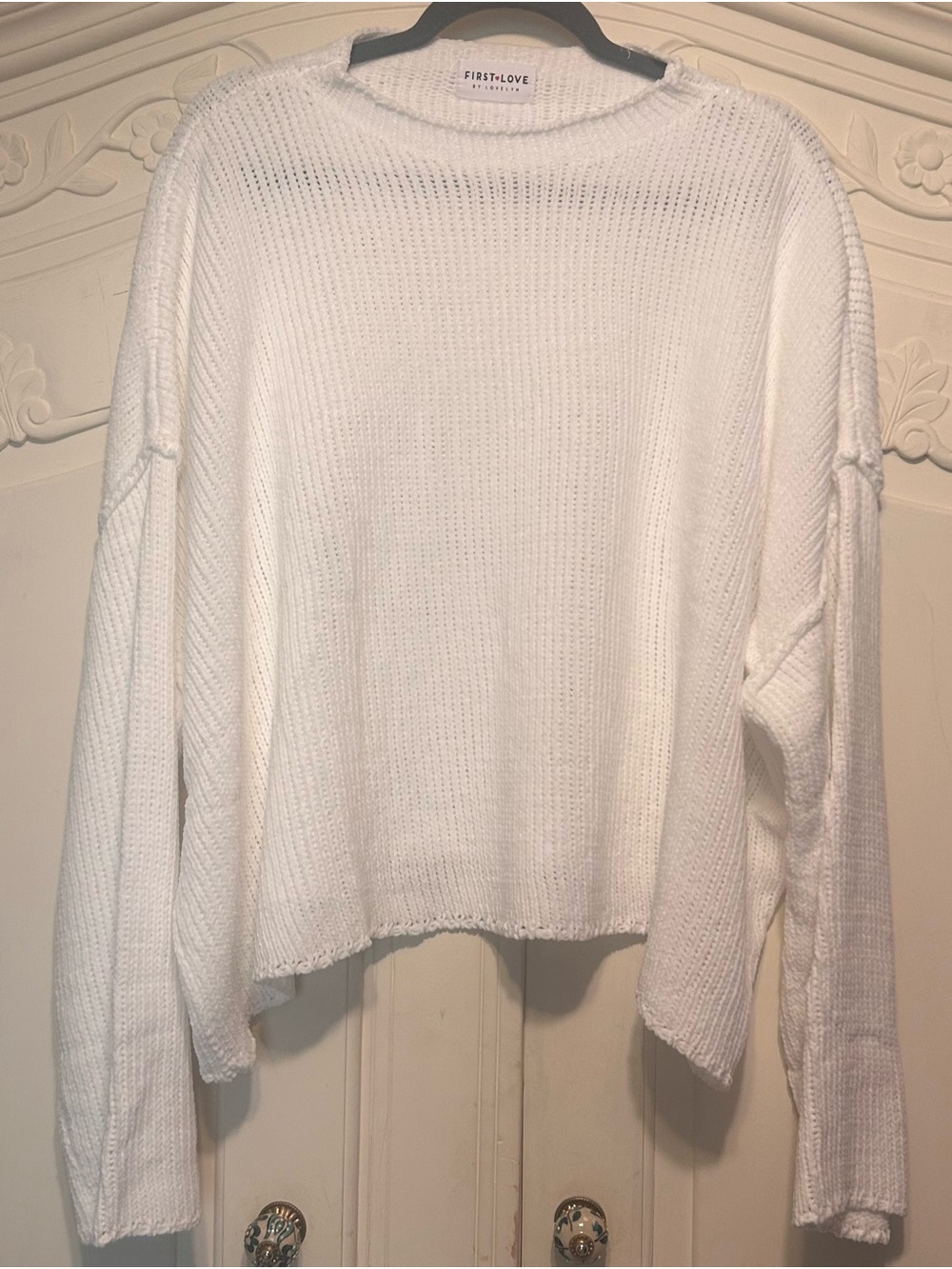 NWOT First Love by Lovelyn White Lightweight Knit Sweater